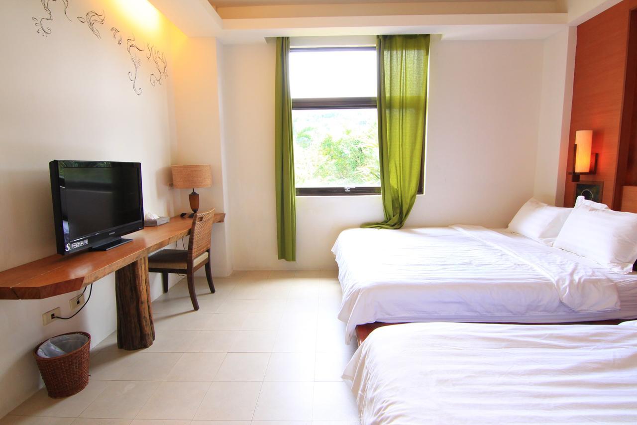 Palm Villa Guesthouse Nantou Exteriör bild